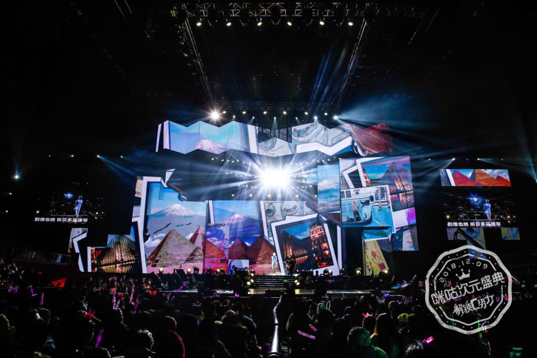 转会期又来了！最近 LPL 某战队的下路选手的女朋友是中路选手的前女友。